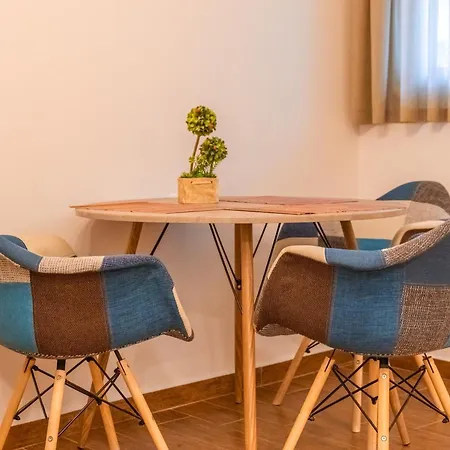 Apartmán Helios Red & Blue *